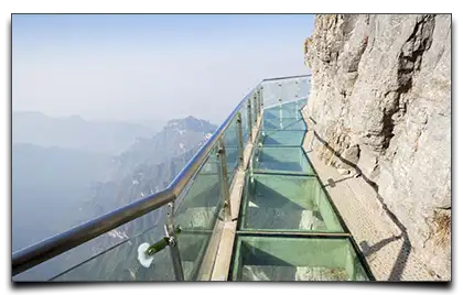 szklany chodnik