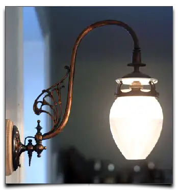 stara lampa gazowa