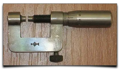 wczesny mikrometr