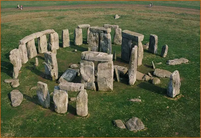 tak teraz wygląda Stonehenge