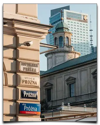 tabliczki z nazwą ulicy
